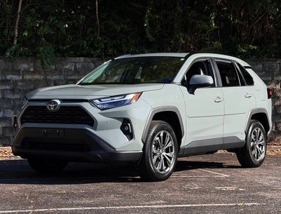 2022 Toyota RAV4 Hybrid XLE Premium