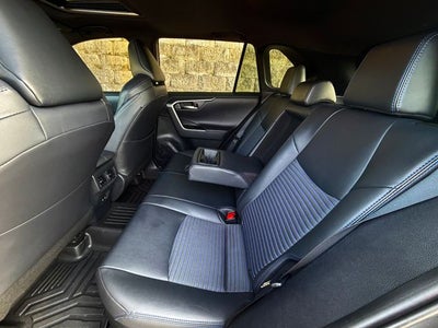 2019 Toyota RAV4 Hybrid XSE