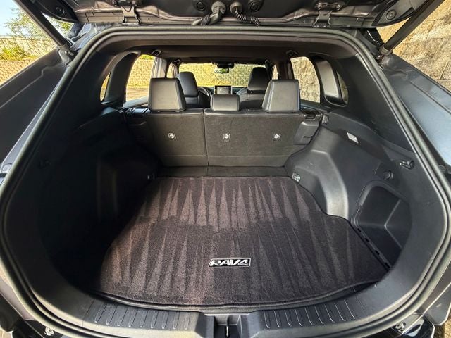 2019 Toyota RAV4 Hybrid XSE