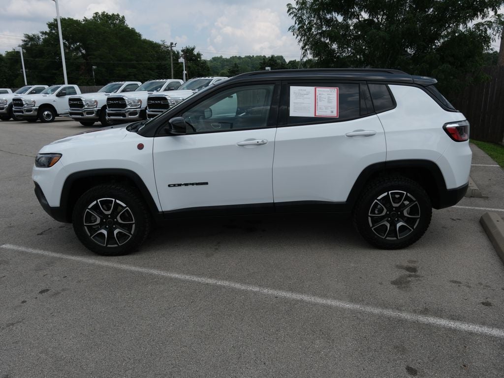 2025 Jeep Compass Trailhawk