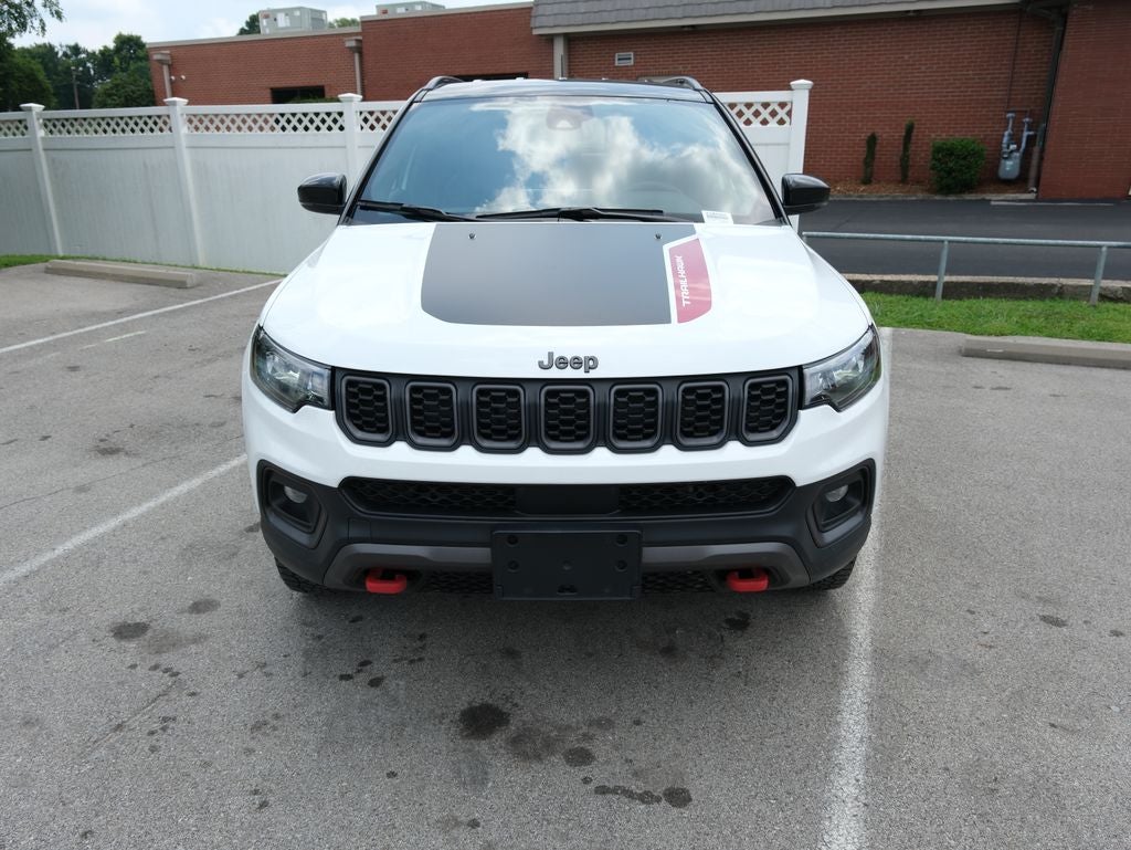 2025 Jeep Compass Trailhawk