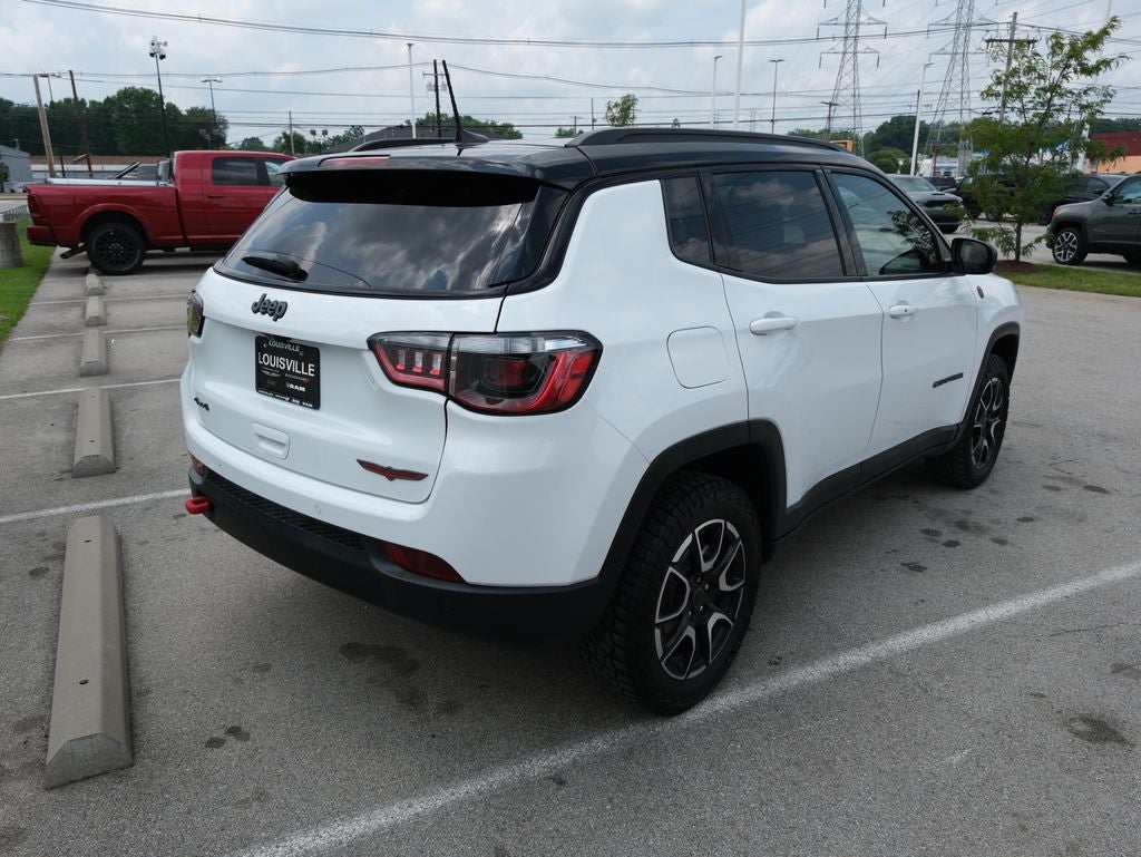 2025 Jeep Compass Trailhawk