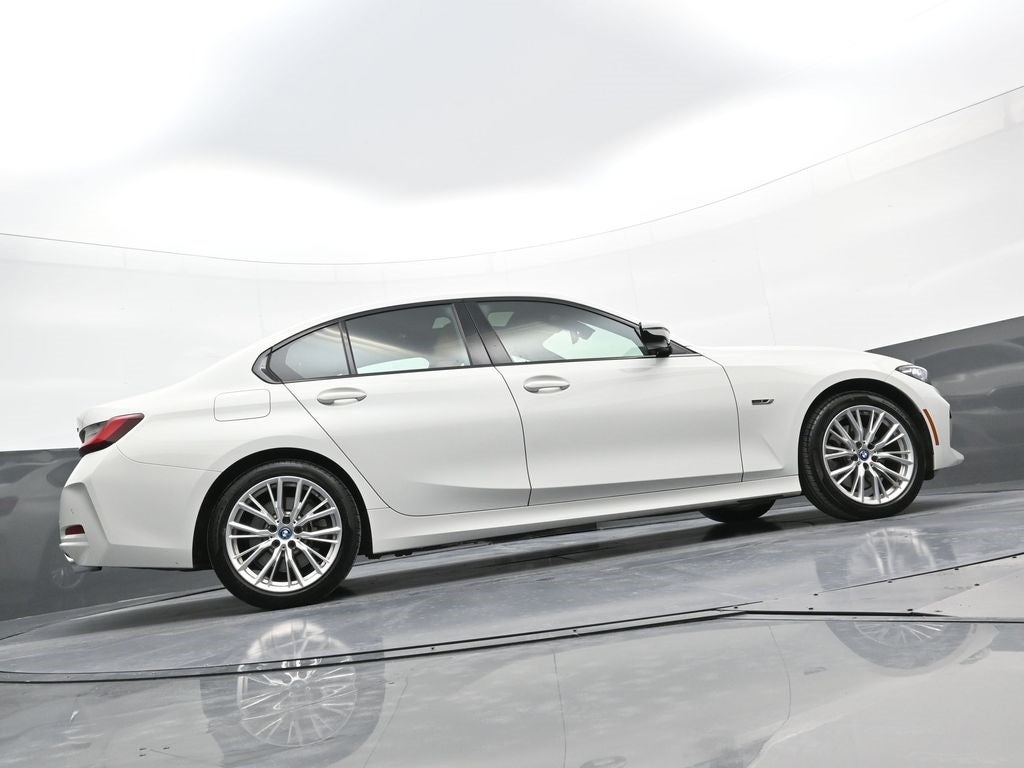 2023 BMW 3 Series 330e xDrive