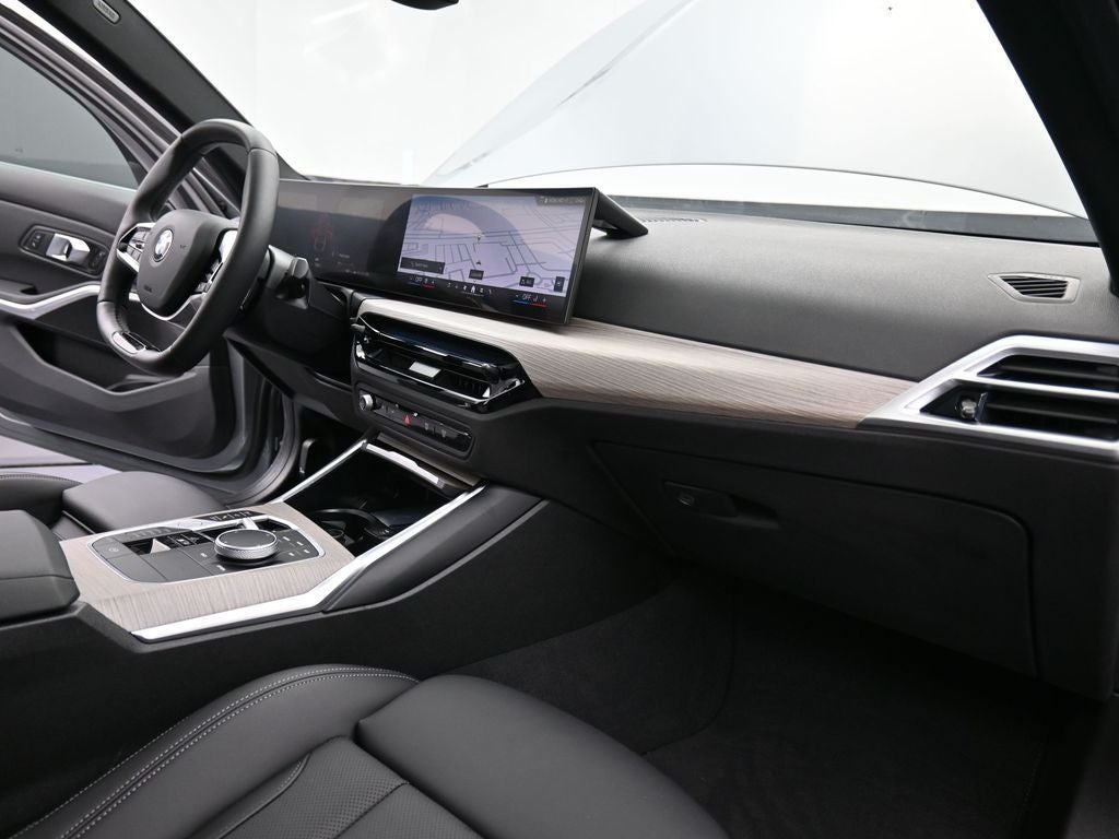2025 BMW 3 Series 330i xDrive