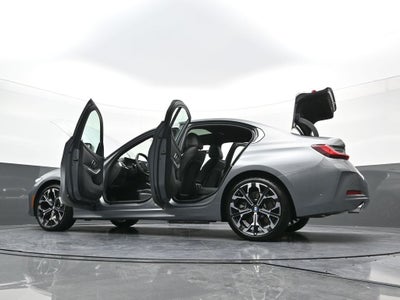 2025 BMW 3 Series 330i xDrive