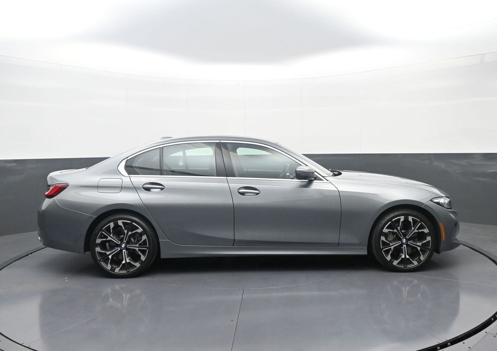 2025 BMW 3 Series 330i xDrive
