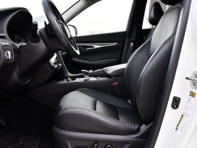 2022 INFINITI QX50 LUXE