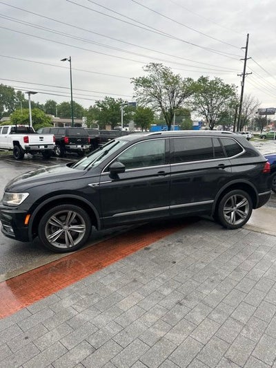 2019 Volkswagen Tiguan 2.0T SEL R-Line 4Motion