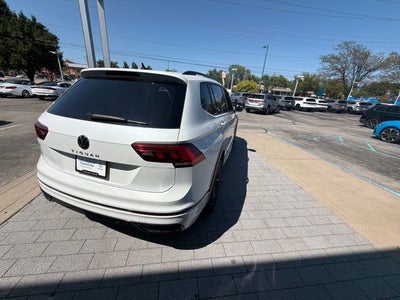 2023 Volkswagen Tiguan 2.0T SE R-Line Black