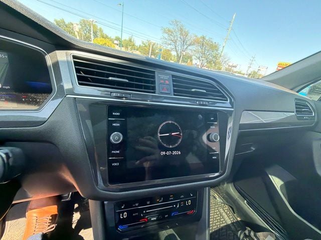 2023 Volkswagen Tiguan 2.0T SE R-Line Black