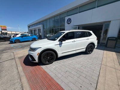 2023 Volkswagen Tiguan 2.0T SE R-Line Black