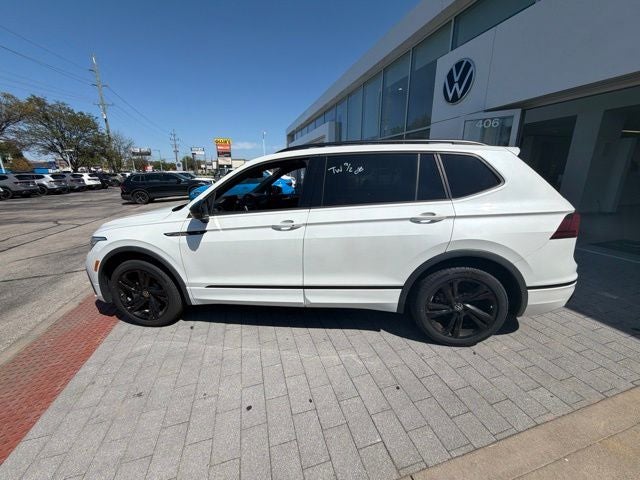2023 Volkswagen Tiguan 2.0T SE R-Line Black