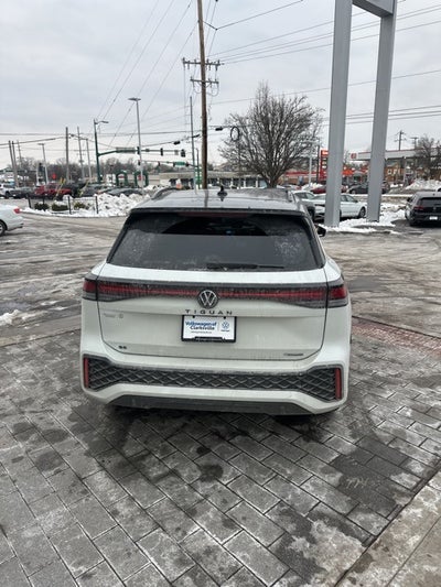 2025 Volkswagen Tiguan 2.0T SE R-Line Black