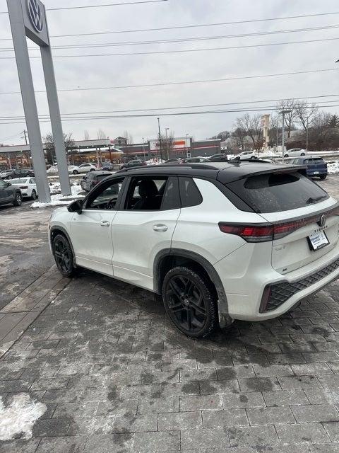 2025 Volkswagen Tiguan 2.0T SE R-Line Black