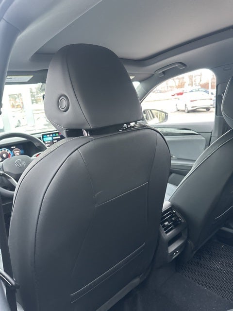 2025 Volkswagen Tiguan 2.0T SE R-Line Black