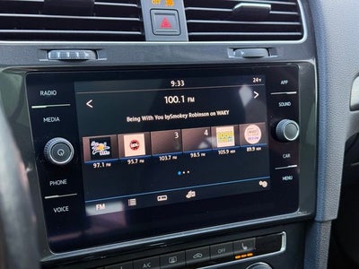 2018 Volkswagen Golf SportWagen SE