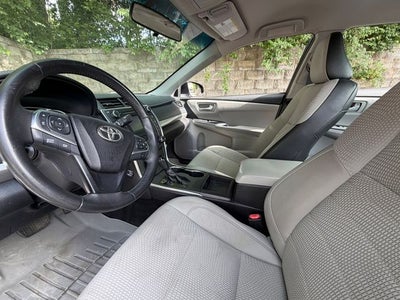 2017 Toyota Camry SE