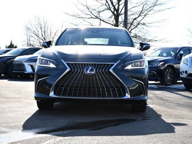 2022 Lexus ES 300h