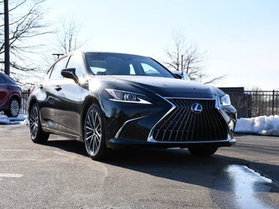 2022 Lexus ES 300h