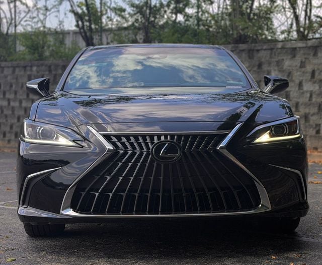 2025 Lexus ES 300h