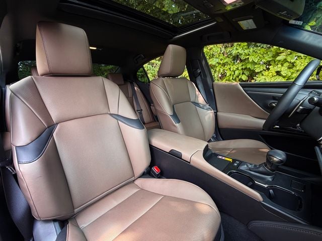 2025 Lexus ES 300h