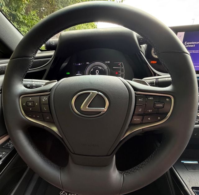 2025 Lexus ES 300h