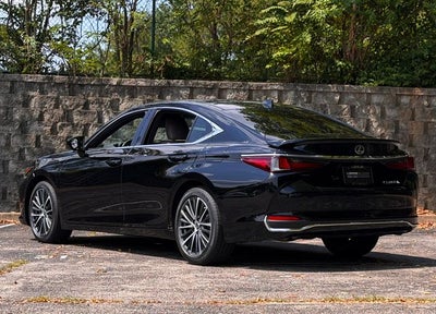 2025 Lexus ES 300h