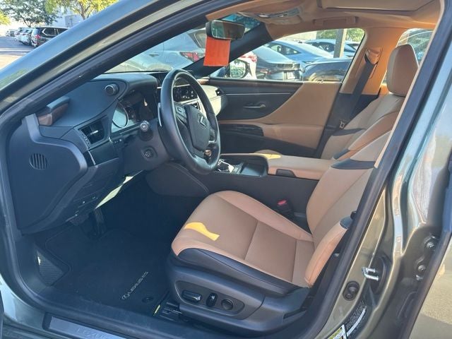 2025 Lexus ES 350