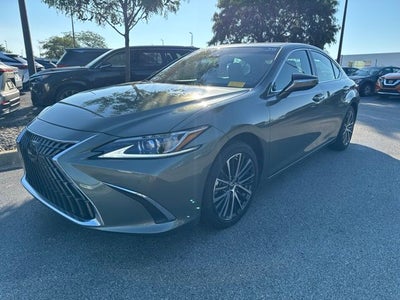 2025 Lexus ES 350