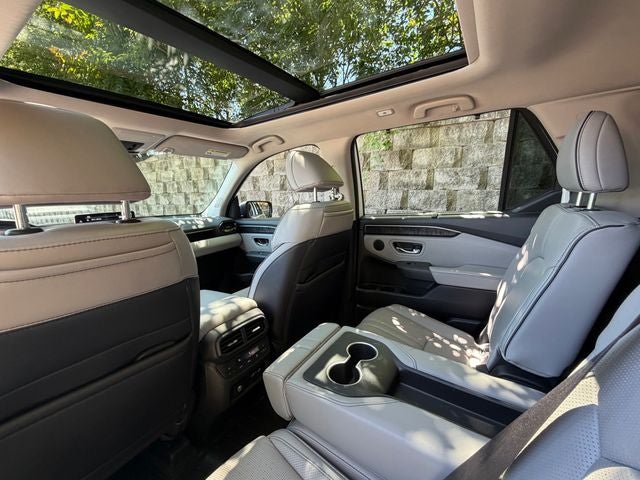 2023 Honda Pilot Elite