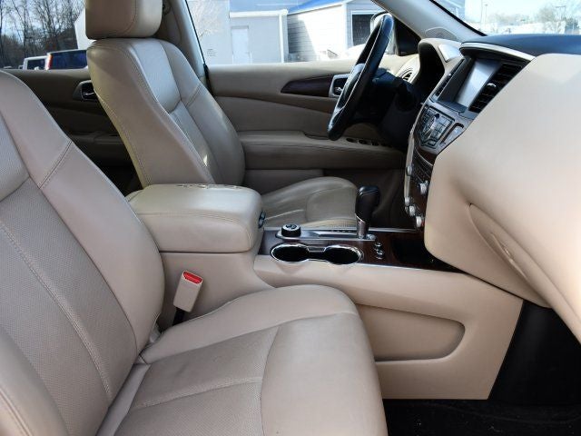 2020 Nissan Pathfinder Platinum