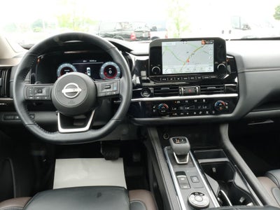 2025 Nissan Pathfinder Platinum