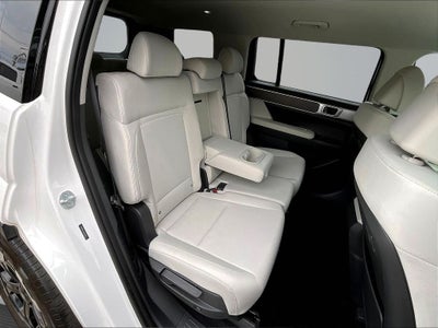 2025 Hyundai Santa Fe SE