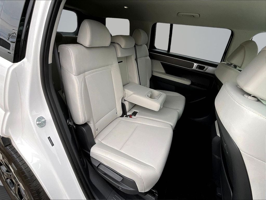 2025 Hyundai Santa Fe SE