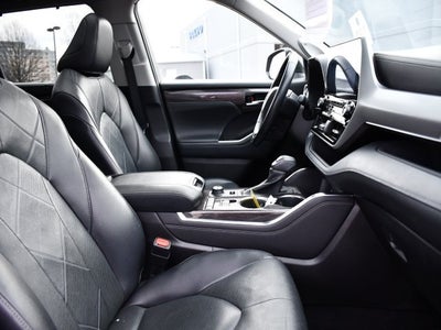 2022 Toyota Highlander Platinum
