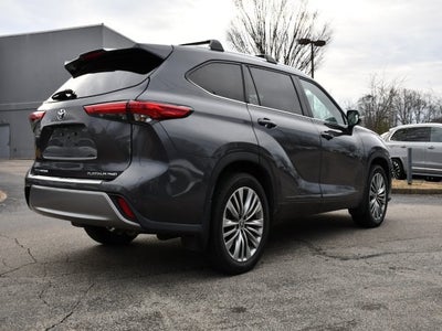 2022 Toyota Highlander Platinum