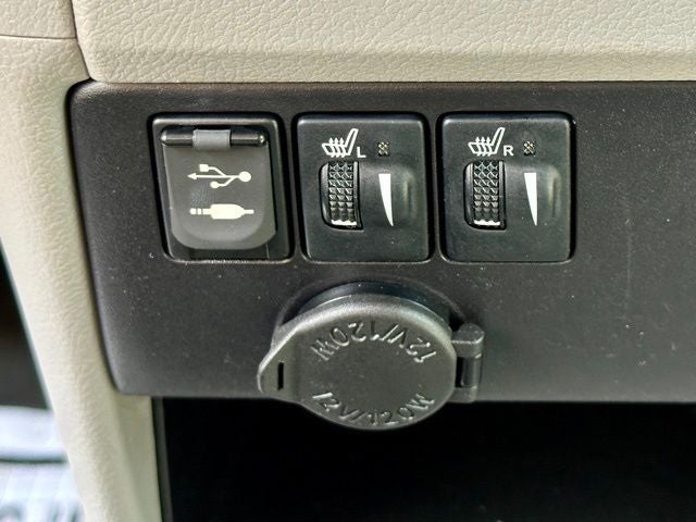 2017 Toyota Sienna XLE Premium 8 Passenger