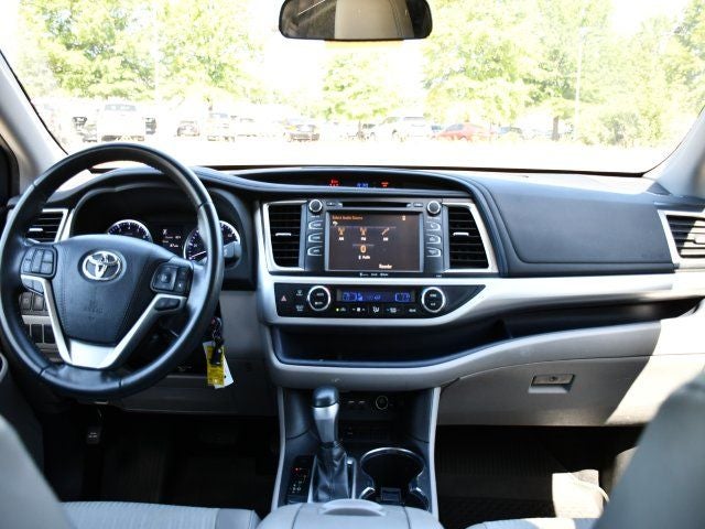 2019 Toyota Highlander LE Plus