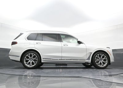 2025 BMW X7 xDrive40i