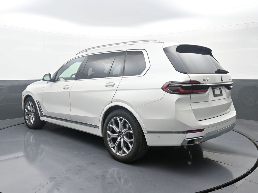 2025 BMW X7 xDrive40i