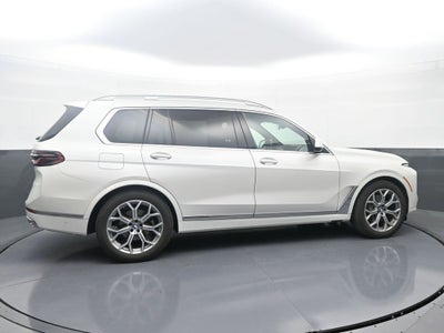 2025 BMW X7 xDrive40i