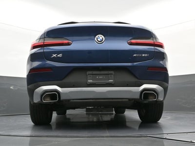 2025 BMW X4 xDrive30i
