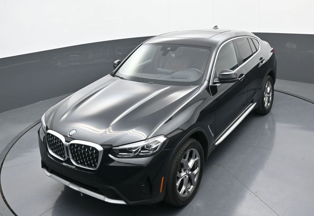 2025 BMW X4 xDrive30i
