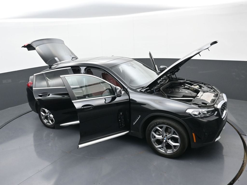 2025 BMW X4 xDrive30i