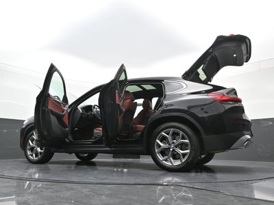 2025 BMW X4 xDrive30i