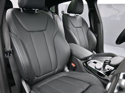 2025 BMW X4 xDrive30i