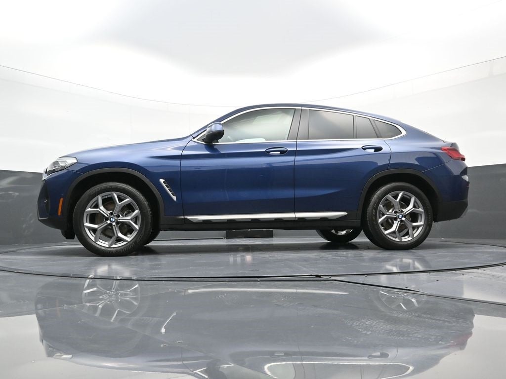 2025 BMW X4 xDrive30i