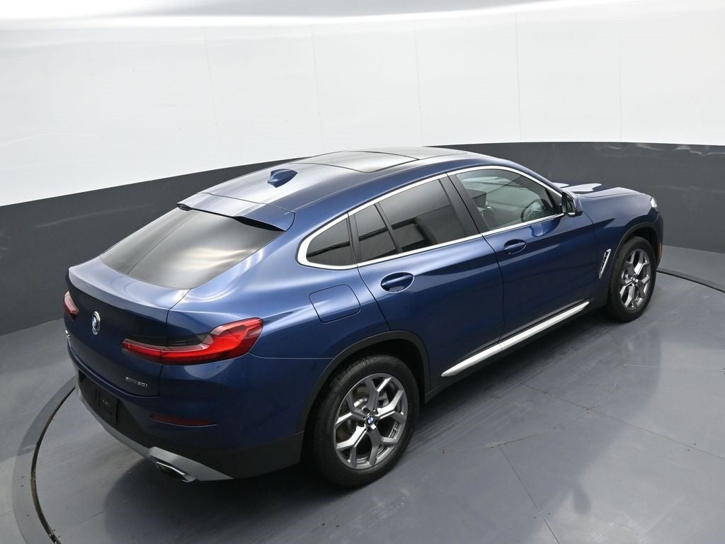 2025 BMW X4 xDrive30i