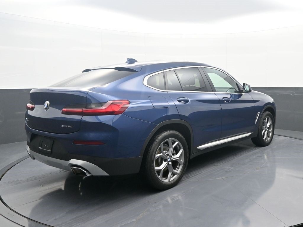 2025 BMW X4 xDrive30i