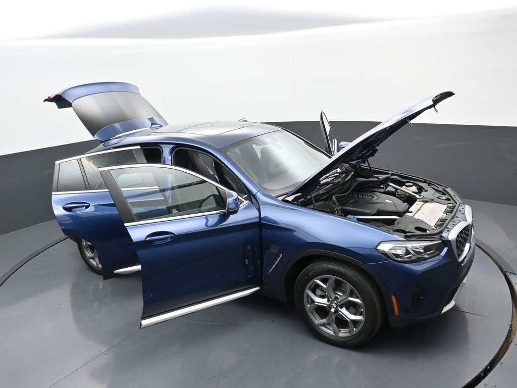 2025 BMW X4 xDrive30i